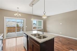 Willowgrove社区带封闭院子的联排出售，2014年1357尺3房3卫，单车库+双车位——林与唐地产 Will Li - 3